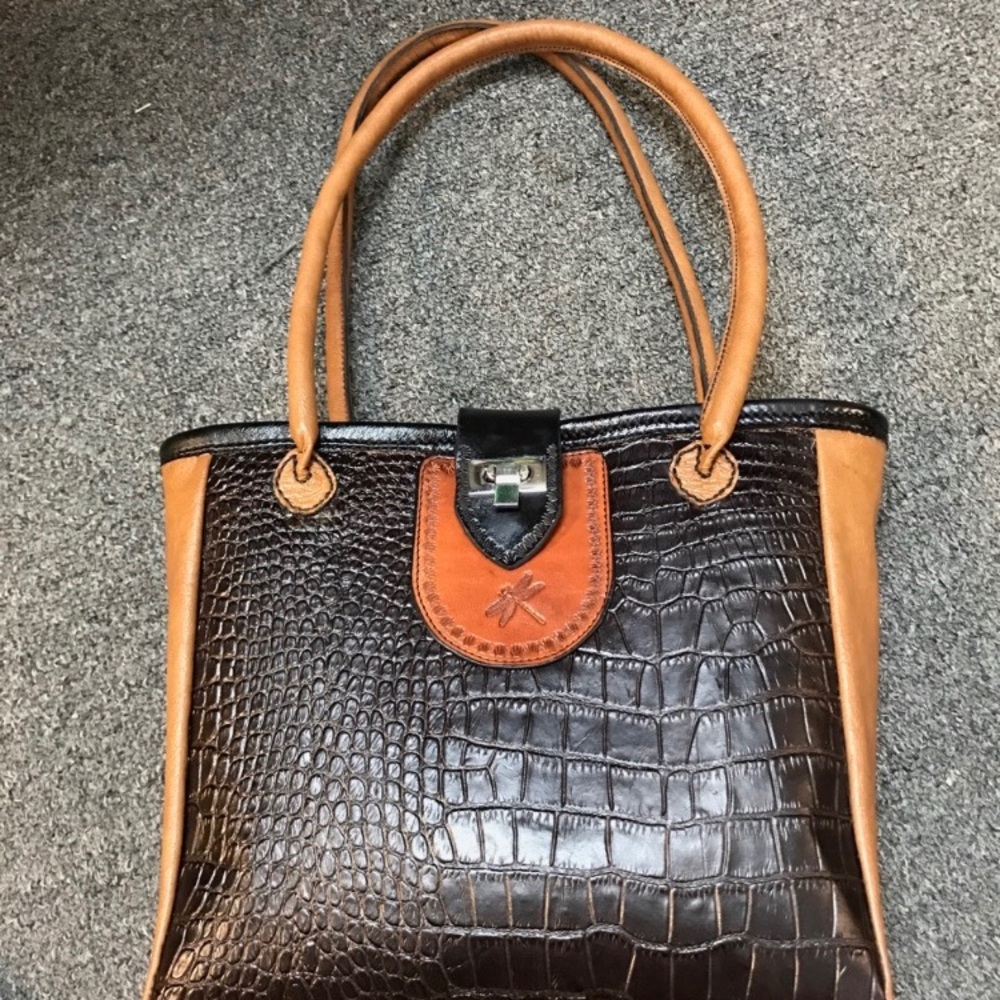 Handmade custom leather ladies bag.